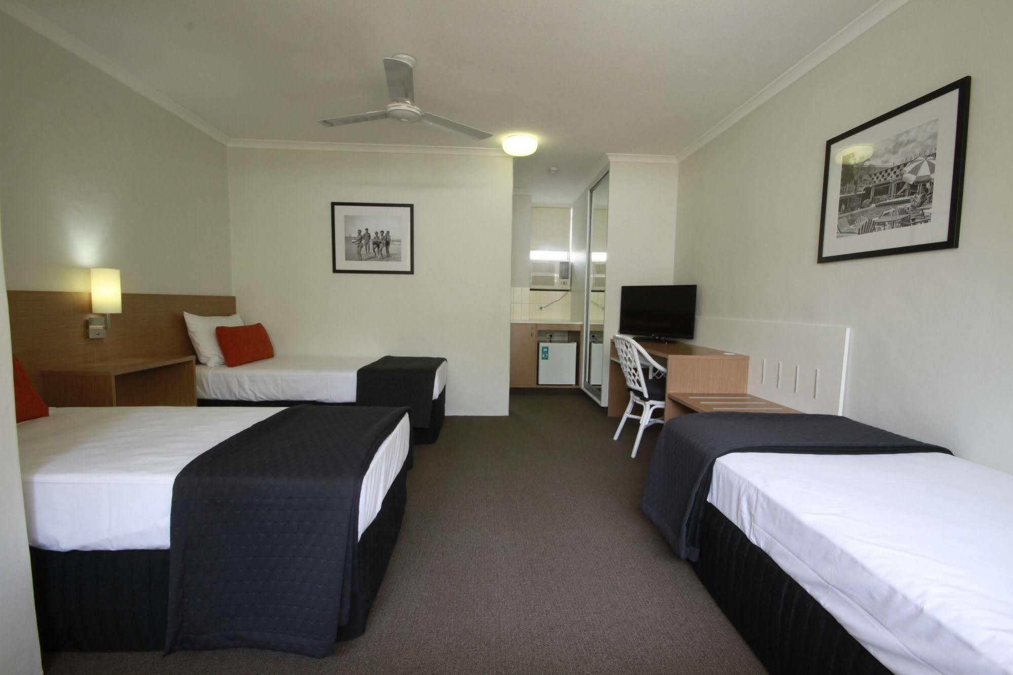 Darcy Arms Hotel Motel Gold Coast Kültér fotó
