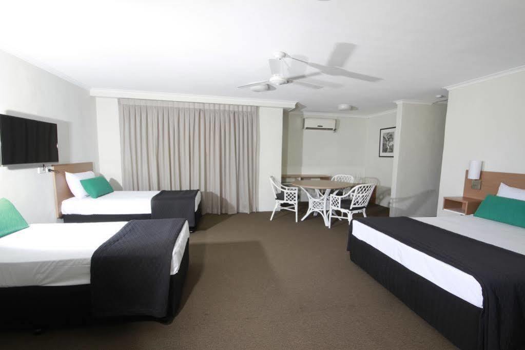 Darcy Arms Hotel Motel Gold Coast Kültér fotó